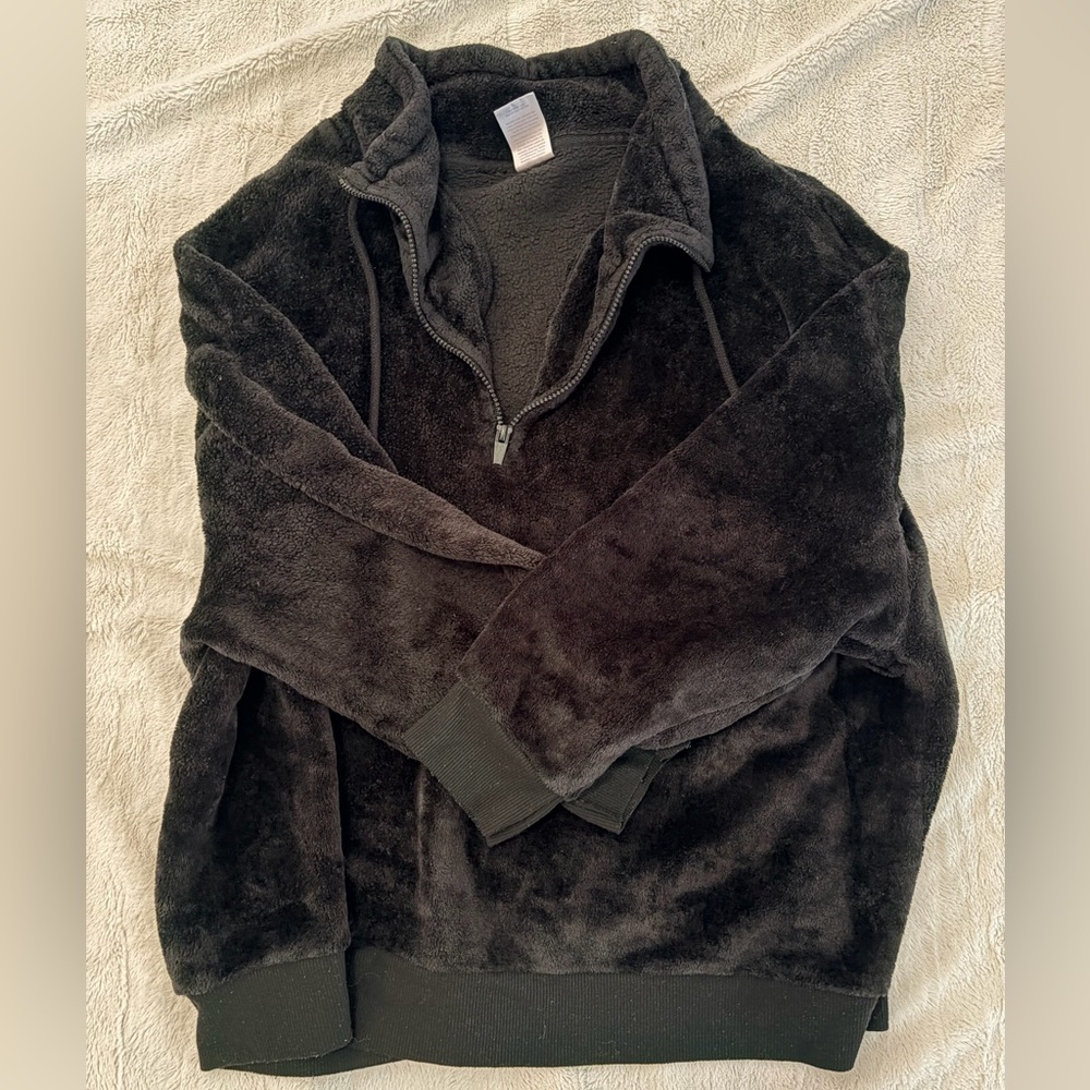 Cozy Black Fleece Pullover